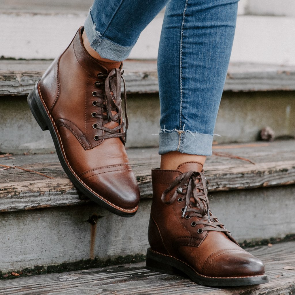 https://cdn.shopify.com/s/files/1/0419/1525/products/1024x1024-Women-Captain-Brandy-1.jpg?v=1656532792