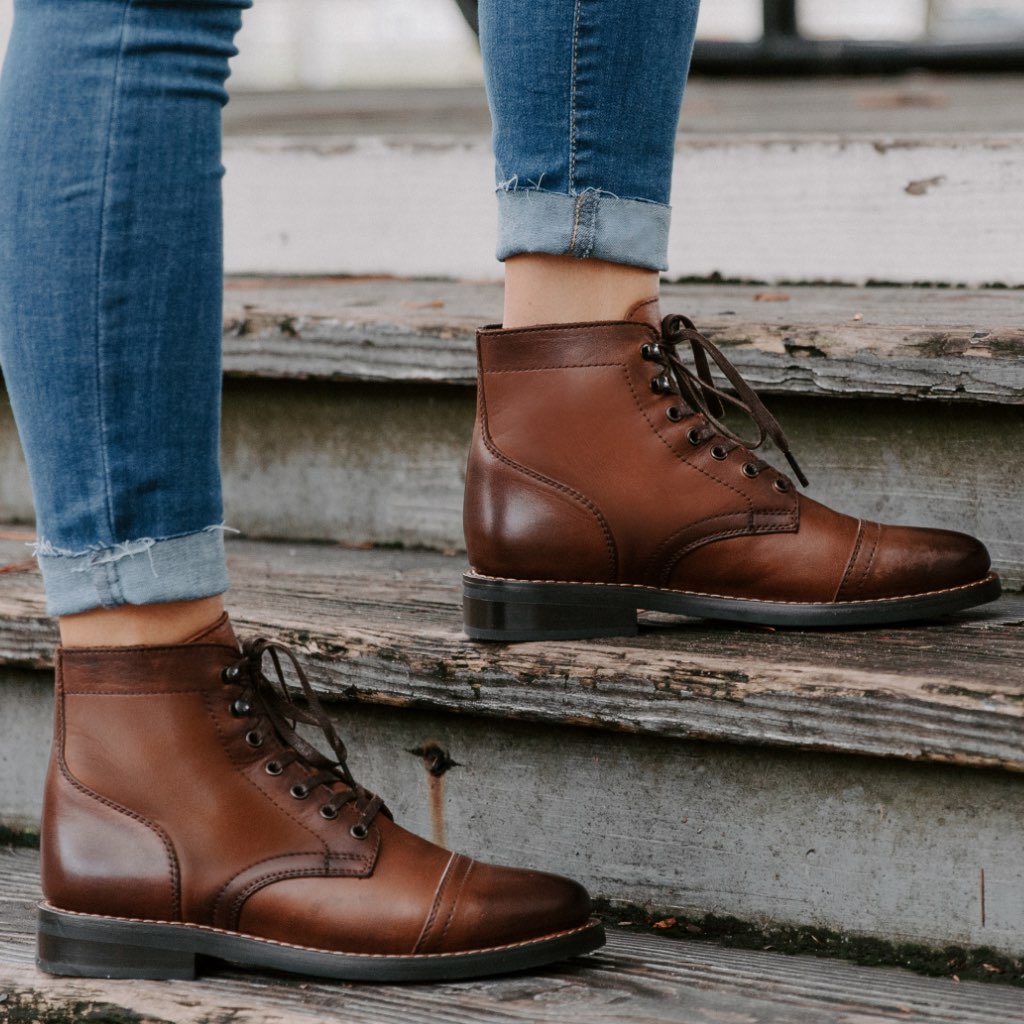 https://cdn.shopify.com/s/files/1/0419/1525/products/1024x1024-Women-Captain-Brandy-2.jpg?v=1656532792
