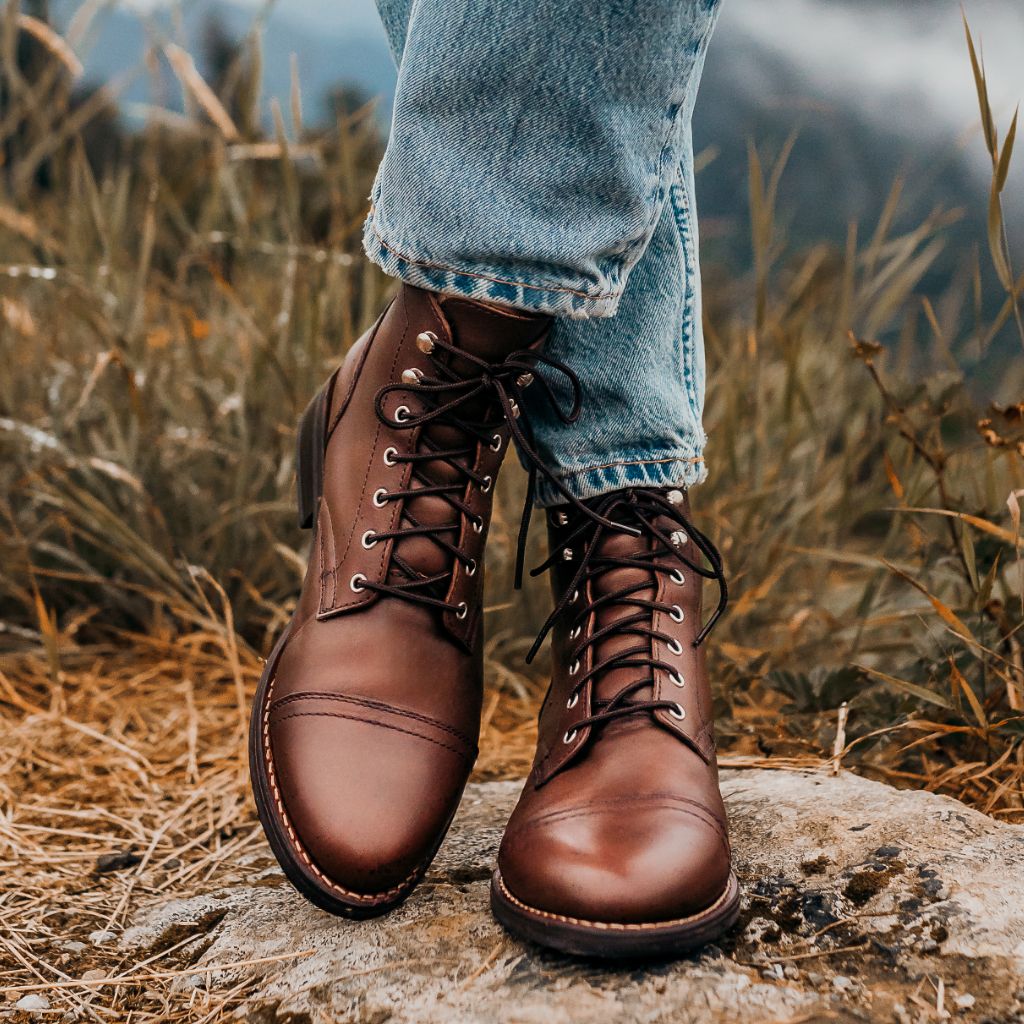 https://cdn.shopify.com/s/files/1/0419/1525/files/1024x1024-Women-Captain-Whiskey-101923-1.jpg?v=1698956842