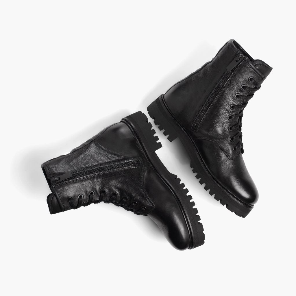https://cdn.shopify.com/s/files/1/0419/1525/products/1024x1024-Women-Combat-Black-Flatlay3.jpg?v=1603303293