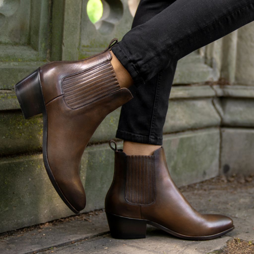 https://cdn.shopify.com/s/files/1/0419/1525/products/1024x1024-Women-Dreamer-Bootie-Anejo-061022-1.jpg?v=1654900475