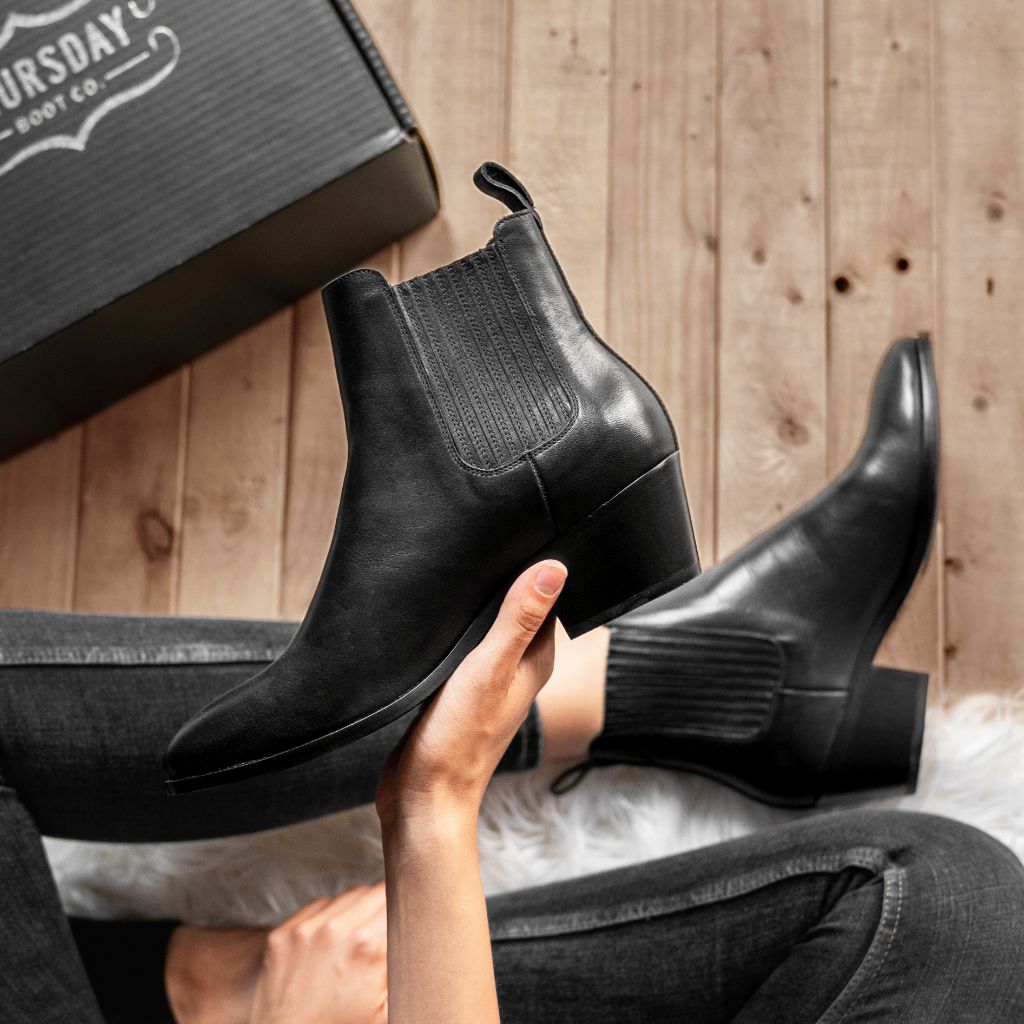 https://cdn.shopify.com/s/files/1/0419/1525/products/1024x1024-Women-Dreamer-Bootie-Black-Leather-050522-3.jpg?v=1698360356