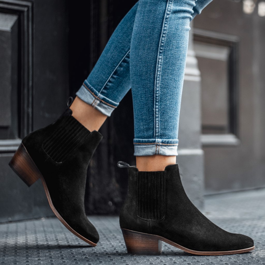 https://cdn.shopify.com/s/files/1/0419/1525/products/1024x1024-Women-DreamerBootie-Black-081321-1.jpg?v=1629207051
