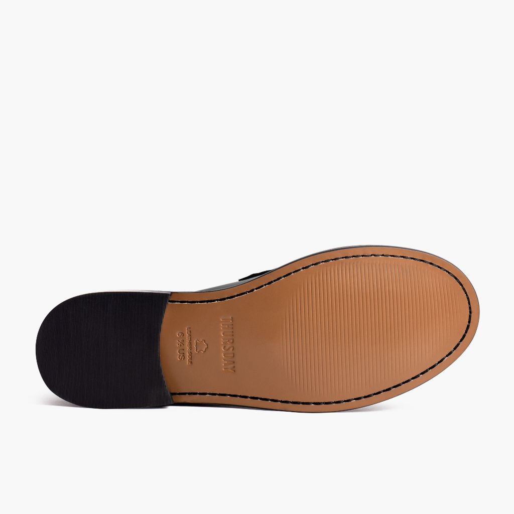 https://cdn.shopify.com/s/files/1/0419/1525/files/1024x1024-Women-DressPenny-BlackGold-021024-Outsole.jpg?v=1746031298