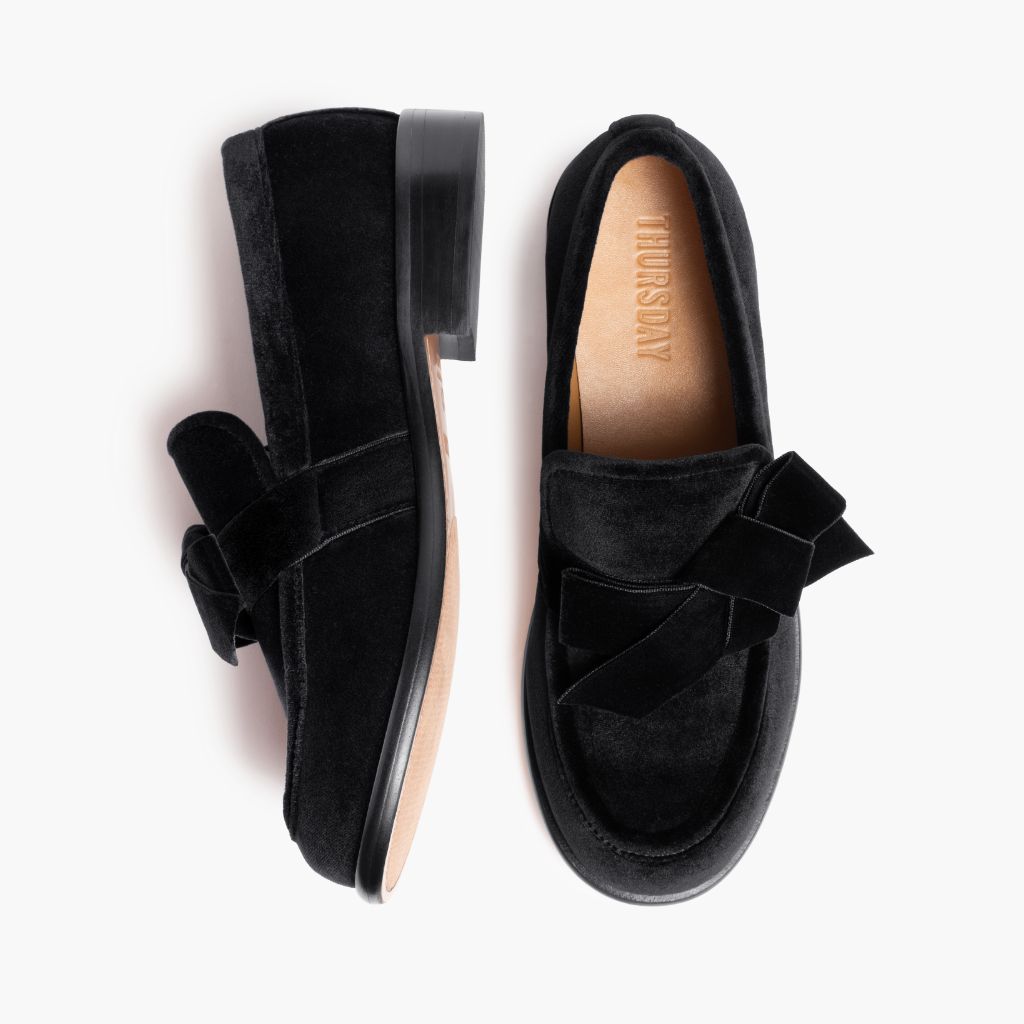 https://cdn.shopify.com/s/files/1/0419/1525/files/1024x1024-Women-DressPenny-BlackVelvet-081225-Flatlay1.jpg?v=1759523485