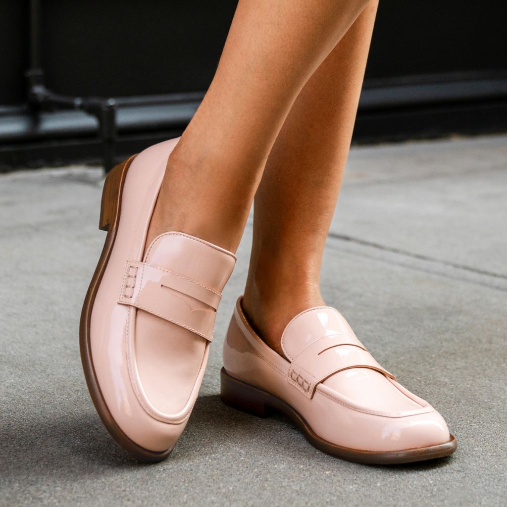 https://cdn.shopify.com/s/files/1/0419/1525/files/1024x1024-Women-DressPenny-CottonCandy-081525-1_cfefbd2d-eead-4115-996f-11b5b5164470.jpg?v=1759934357