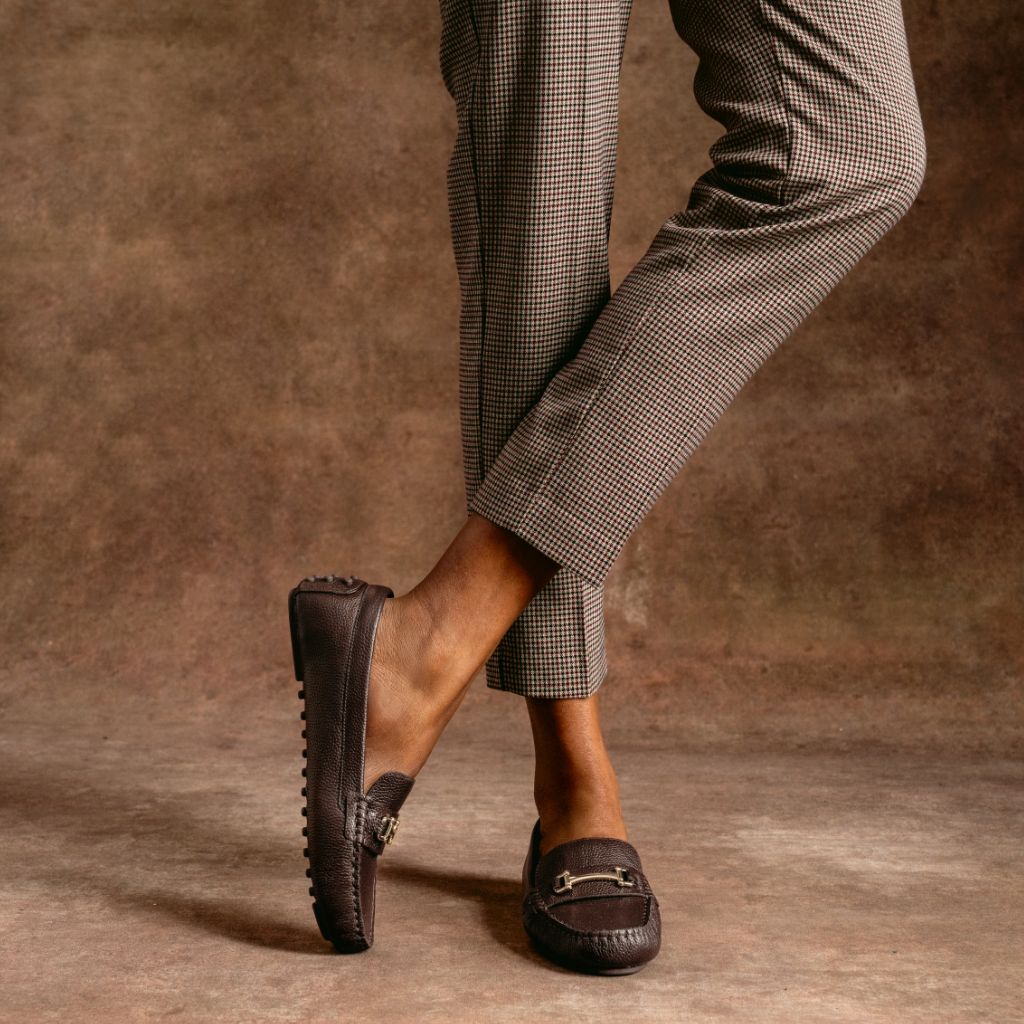 https://cdn.shopify.com/s/files/1/0419/1525/files/1024x1024-Women-DrivingLoafer-BrownGold-082025-3.jpg?v=1757956395