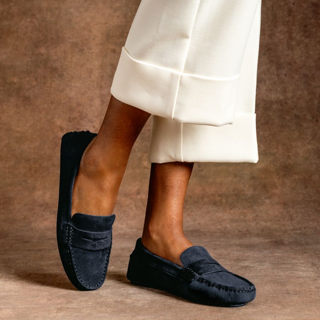 https://cdn.shopify.com/s/files/1/0419/1525/files/1024x1024-Women-DrivingLoafer-Navy-082025-1.jpg?v=1757956465