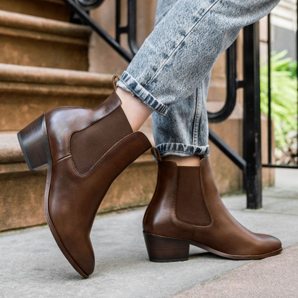https://cdn.shopify.com/s/files/1/0419/1525/files/1024x1024-Women-DuchessBootie-Amaretto-090823-1.jpg?v=1702069986