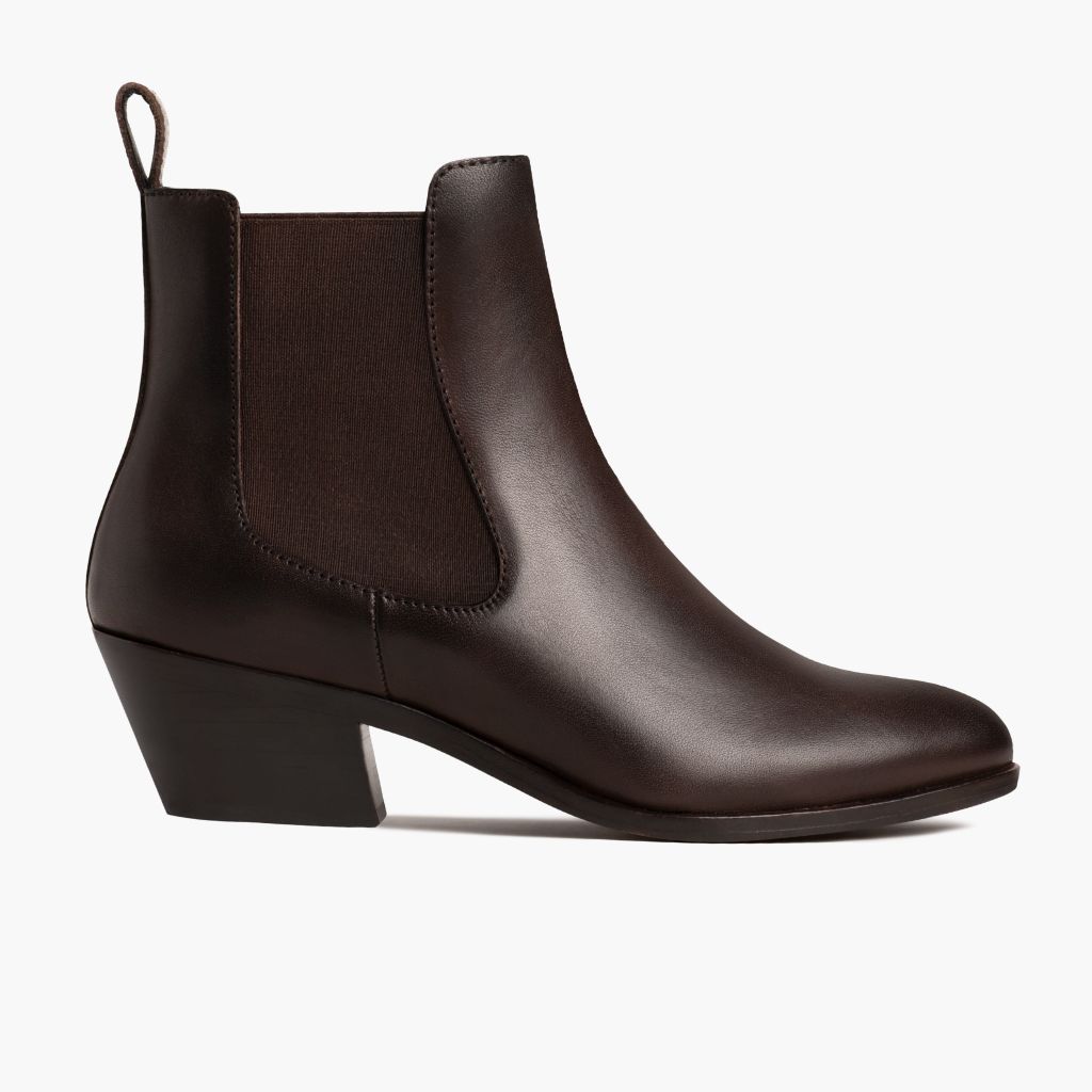 https://cdn.shopify.com/s/files/1/0419/1525/files/1024x1024-Women-DuchessBootie-OldEnglish-090623-Side.jpg?v=1694466217