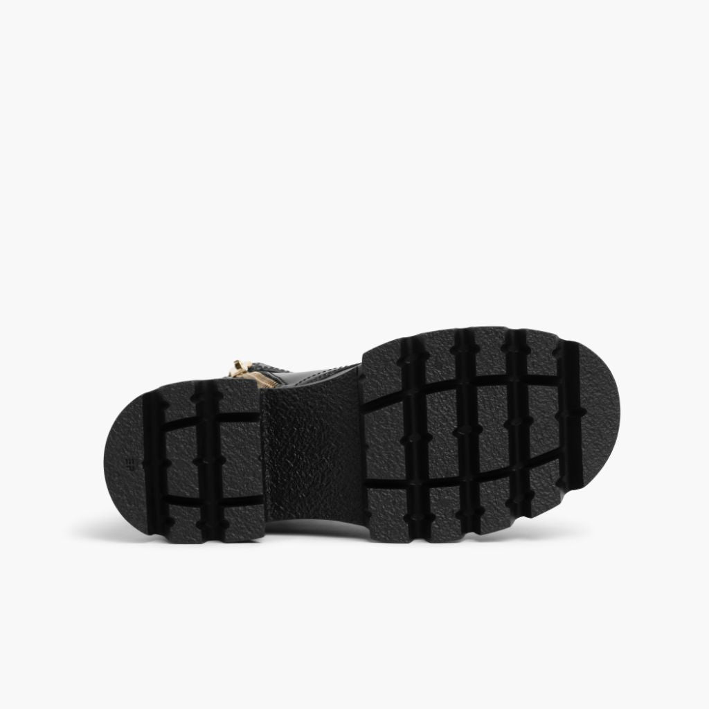 https://cdn.shopify.com/s/files/1/0419/1525/products/1024x1024-Women-Dynasty-Black_Gold-022522-Outsole.jpg?v=1646694122