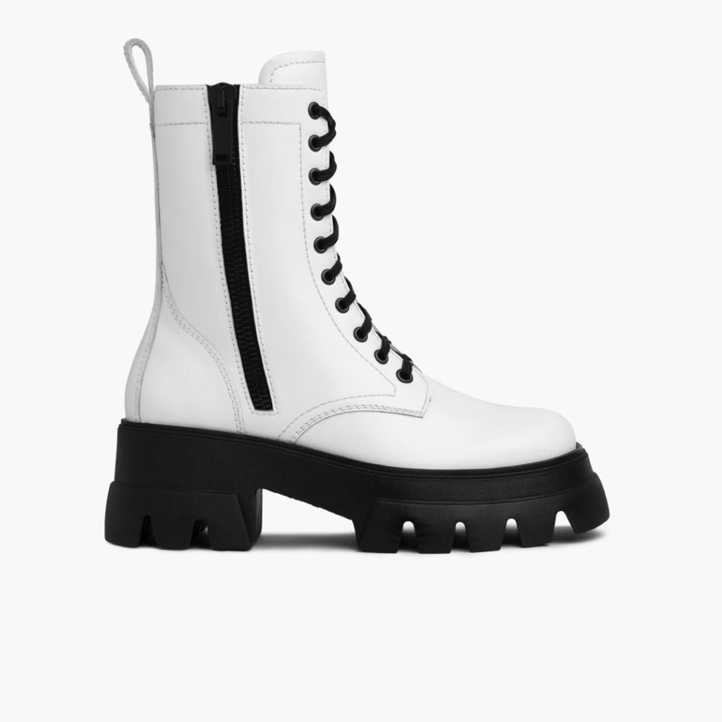 https://cdn.shopify.com/s/files/1/0419/1525/products/1024x1024-Women-Dynasty-White-0221022-SideZipper.jpg?v=1644880089