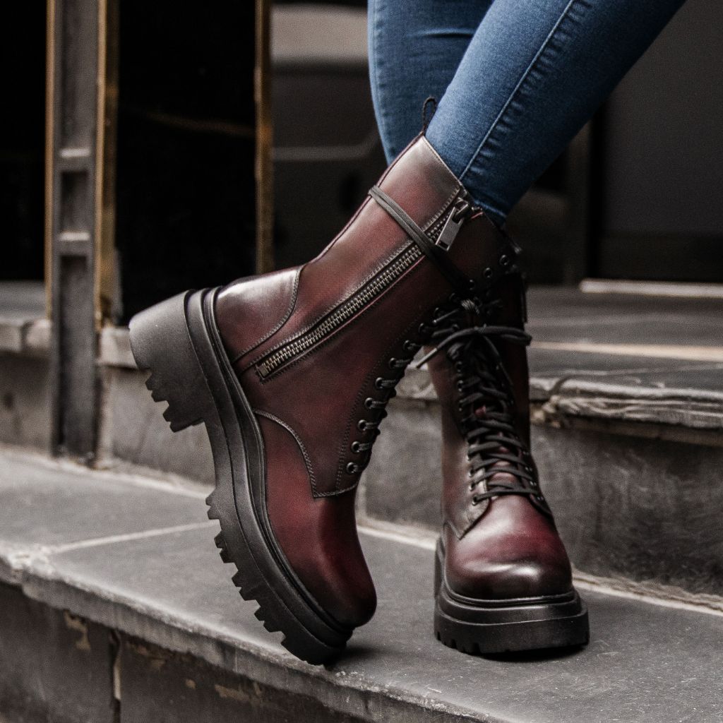 https://cdn.shopify.com/s/files/1/0419/1525/files/1024x1024-Women-Fatale-BlackCherry-100423-1.jpg?v=1696887373