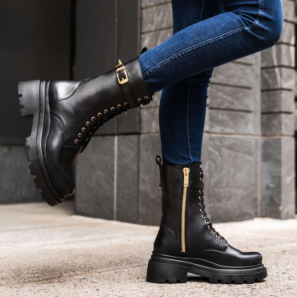 https://cdn.shopify.com/s/files/1/0419/1525/files/1024x1024-Women-Fatale-BlackGold-100423-1.jpg?v=1696965156