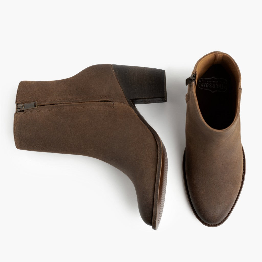 https://cdn.shopify.com/s/files/1/0419/1525/products/1024x1024-Women-Highline-Savannah-012423-Flatlay1.jpg?v=1674601908
