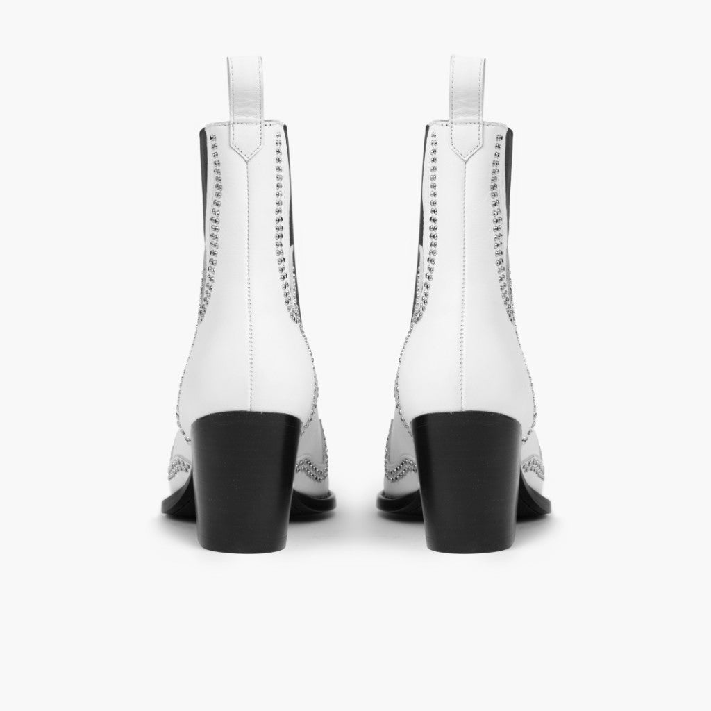 https://cdn.shopify.com/s/files/1/0419/1525/products/1024x1024-Women-Icon-White-071421-Rear.jpg?v=1631635198