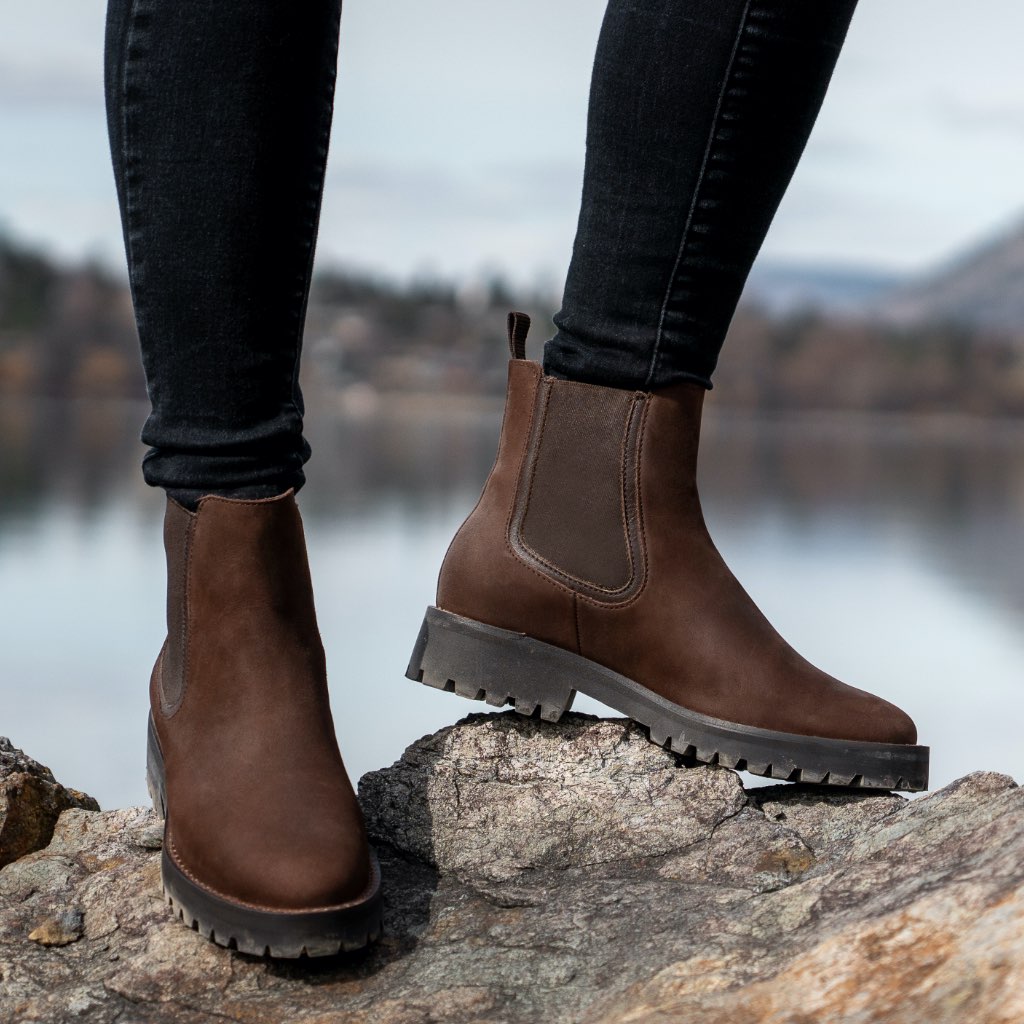 https://cdn.shopify.com/s/files/1/0419/1525/products/1024x1024-Women-Legend-Truffle-041621-2.jpg?v=1619198746