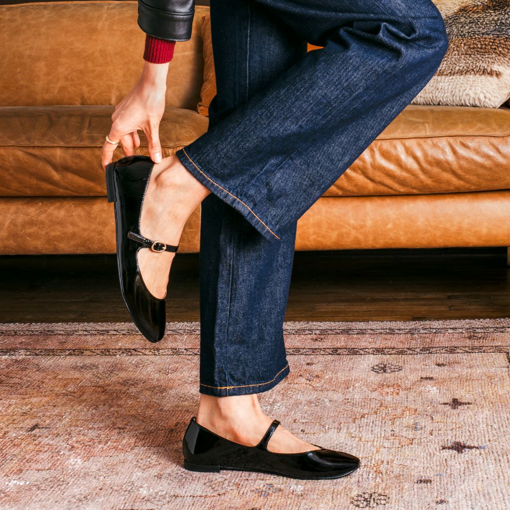 https://cdn.shopify.com/s/files/1/0419/1525/files/1024x1024-Women-MaryJane-BlackPatent-012226-1.jpg?v=1771259491
