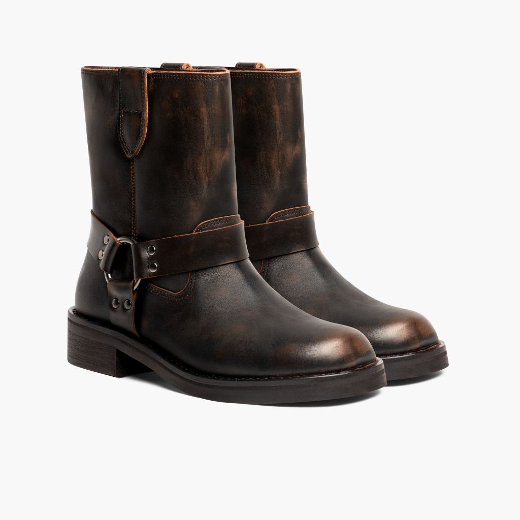 https://cdn.shopify.com/s/files/1/0419/1525/files/1024x1024-Women-Outlaw-VintageBrown-111324-3.4.jpg?v=1732043782