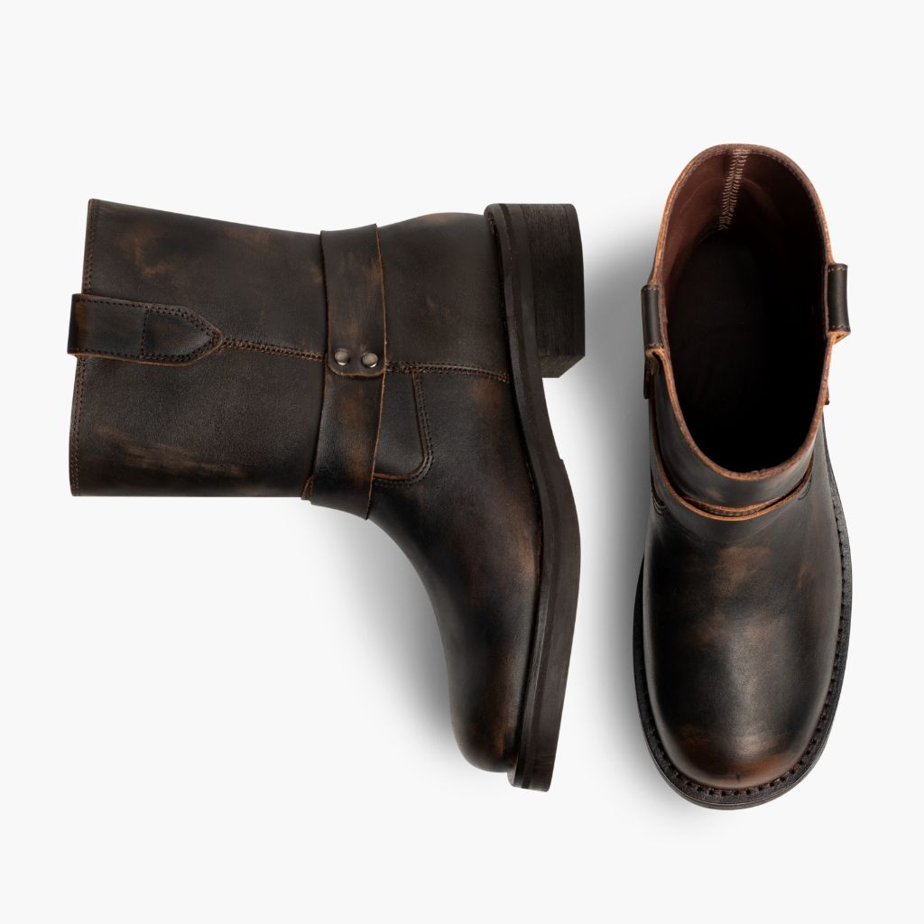 https://cdn.shopify.com/s/files/1/0419/1525/files/1024x1024-Women-Outlaw-VintageBrown-111324-Flatlay1.jpg?v=1732043782