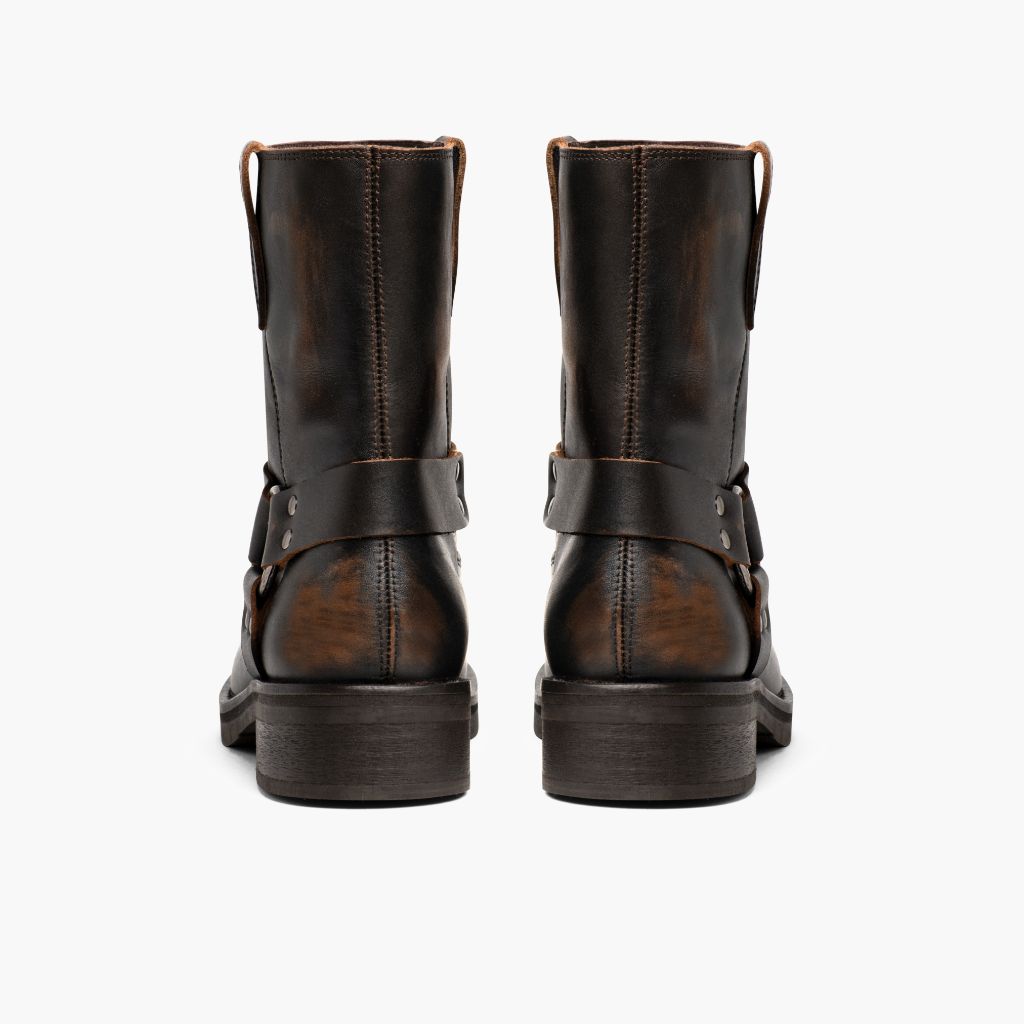 https://cdn.shopify.com/s/files/1/0419/1525/files/1024x1024-Women-Outlaw-VintageBrown-111324-Rear.jpg?v=1732043782