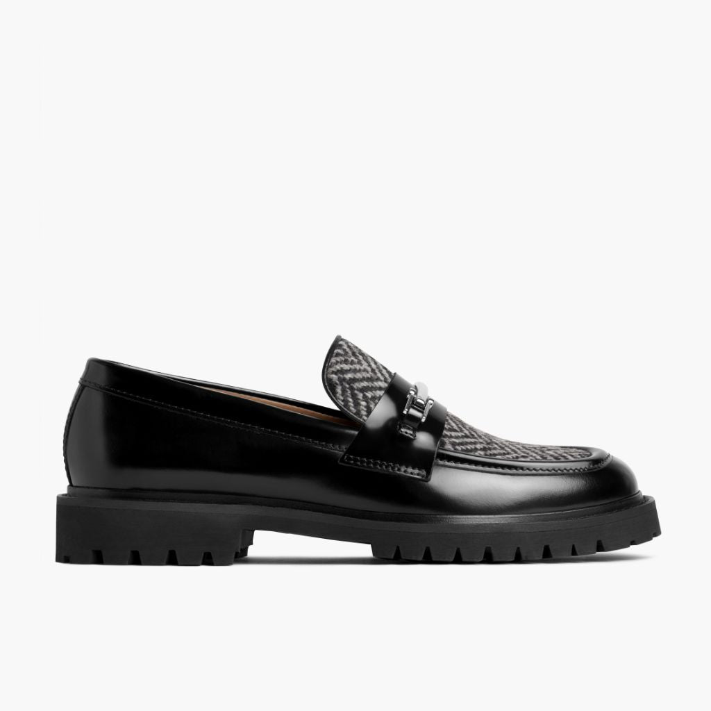 https://cdn.shopify.com/s/files/1/0419/1525/files/1024x1024-Women-Penny-BlackSilverHerringbone-102324-Side_3f44726b-a4b5-4f5a-aaf6-3012c2a6a9b8.jpg?v=1730312786