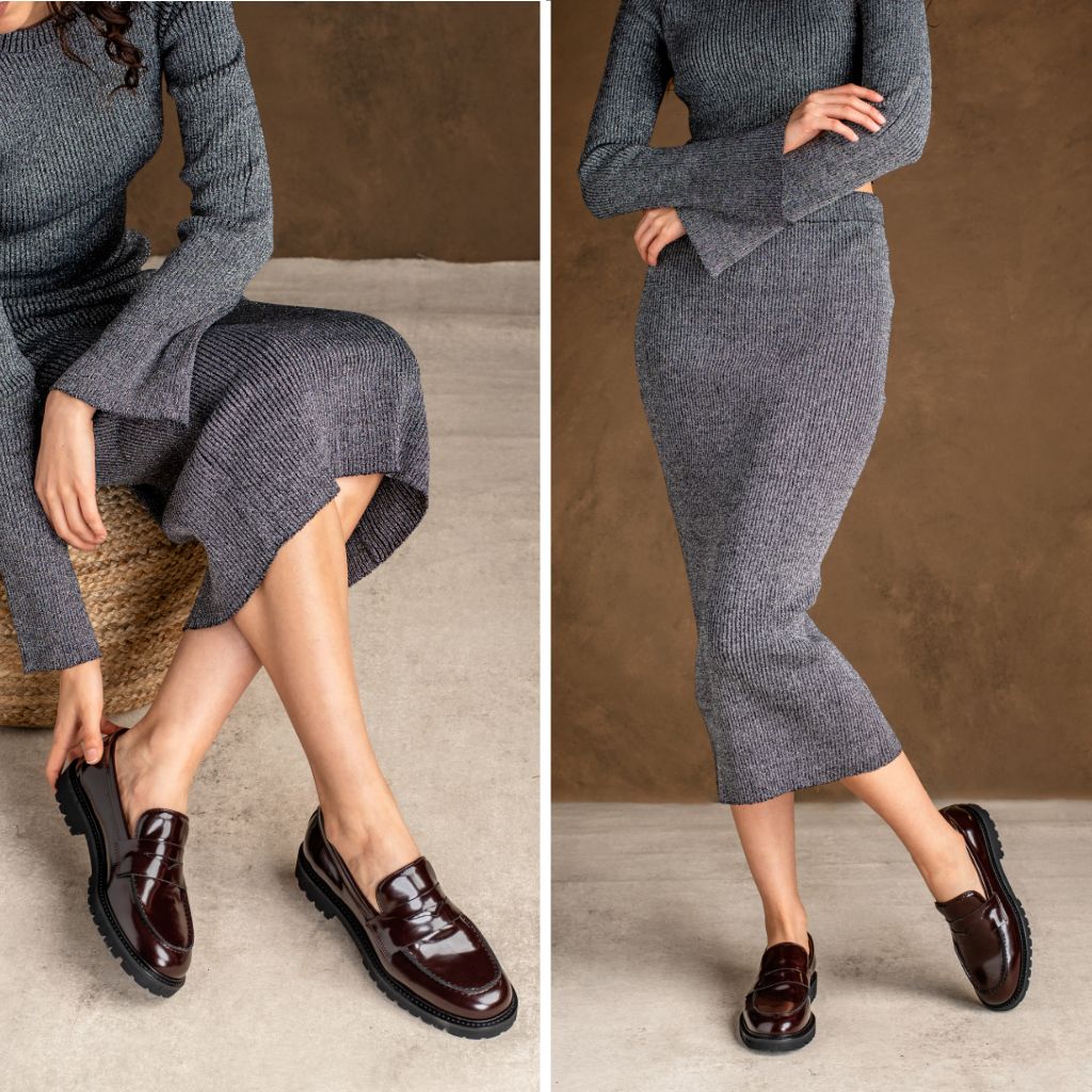 https://cdn.shopify.com/s/files/1/0419/1525/files/1024x1024-Women-Penny-Burgundy-122823-2.jpg?v=1704752502