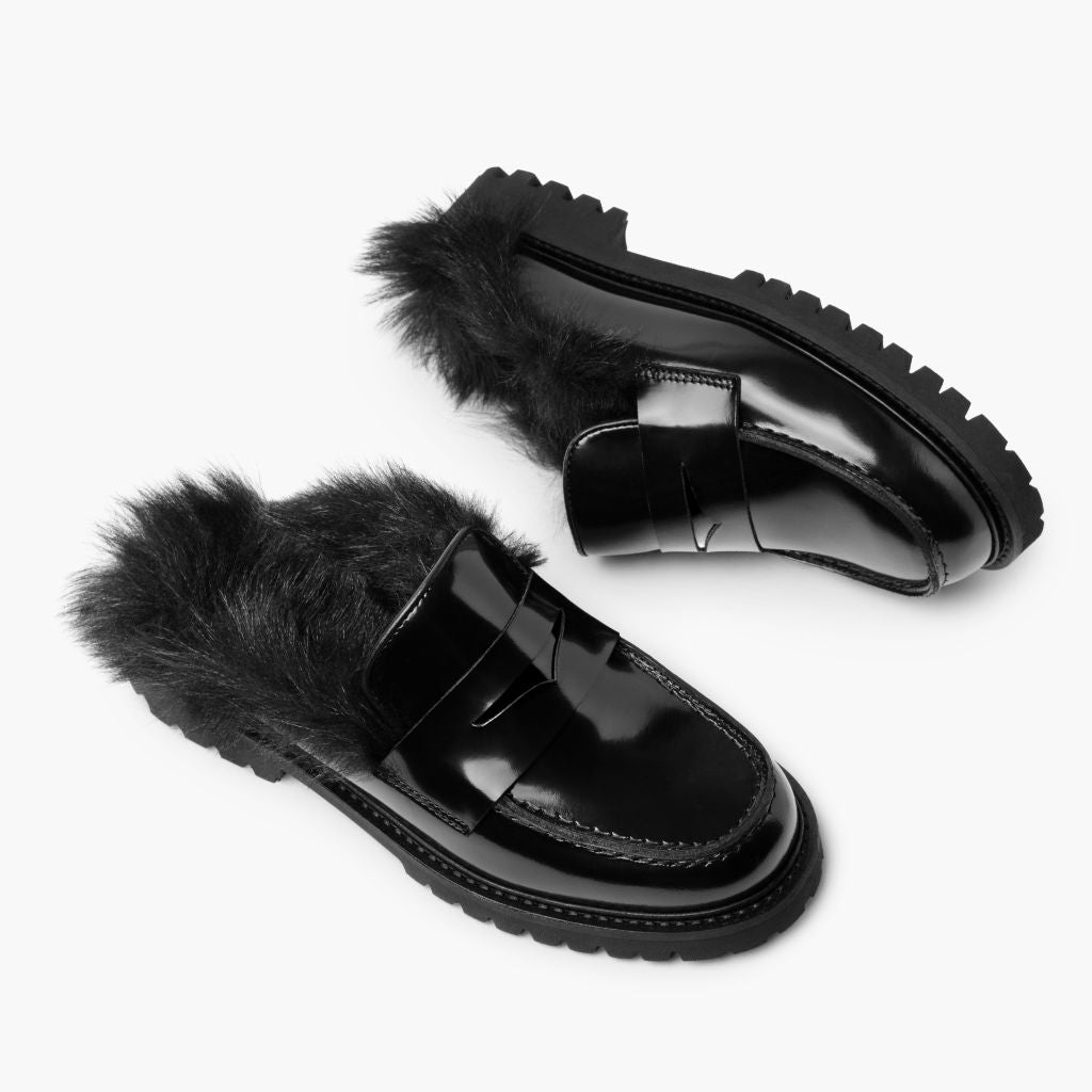 https://cdn.shopify.com/s/files/1/0419/1525/files/1024x1024-Women-PennyMule-BlackBlackShearling-050825-FlatlayAlt.jpg?v=1757443881
