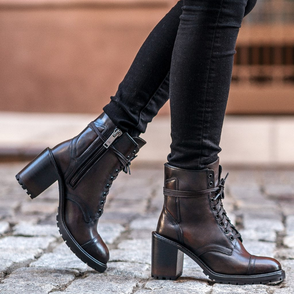 https://cdn.shopify.com/s/files/1/0419/1525/products/1024x1024-Women-Rebel-BlackCoffee-1.jpg?v=1608059010