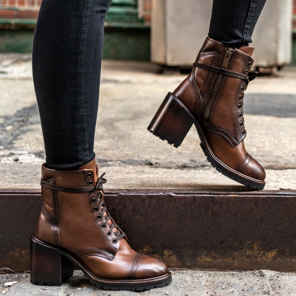 https://cdn.shopify.com/s/files/1/0419/1525/products/1024x1024-Women-Rebel-Walnut-072021-1.jpg?v=1627329817