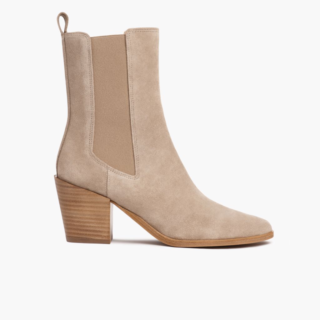 https://cdn.shopify.com/s/files/1/0419/1525/products/1024x1024-Women-Soho-Sand-101421-Side.jpg?v=1634607714
