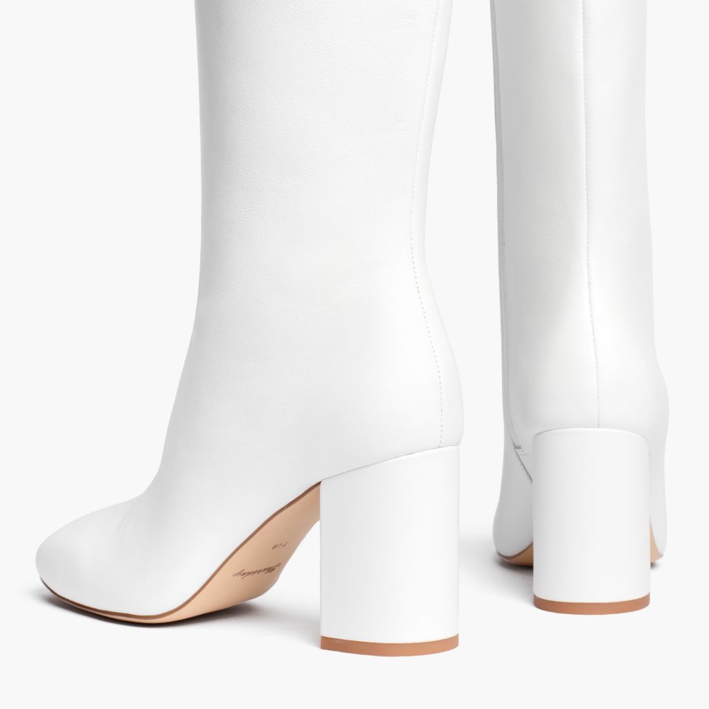 https://cdn.shopify.com/s/files/1/0419/1525/files/1024x1024-Women-Soleil-SnowWhite-033126-HeelDetail_7e878039-f039-4ca2-9806-a84e5d5c4307.jpg?v=1779304609