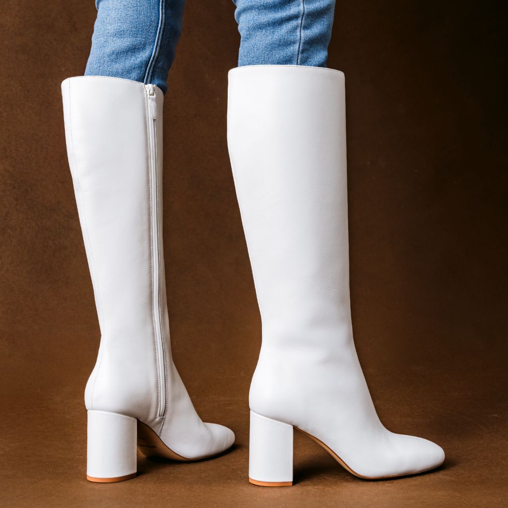 https://cdn.shopify.com/s/files/1/0419/1525/files/1024x1024-Women-Soleil-SnowWhite-043026-3.jpg?v=1779125791