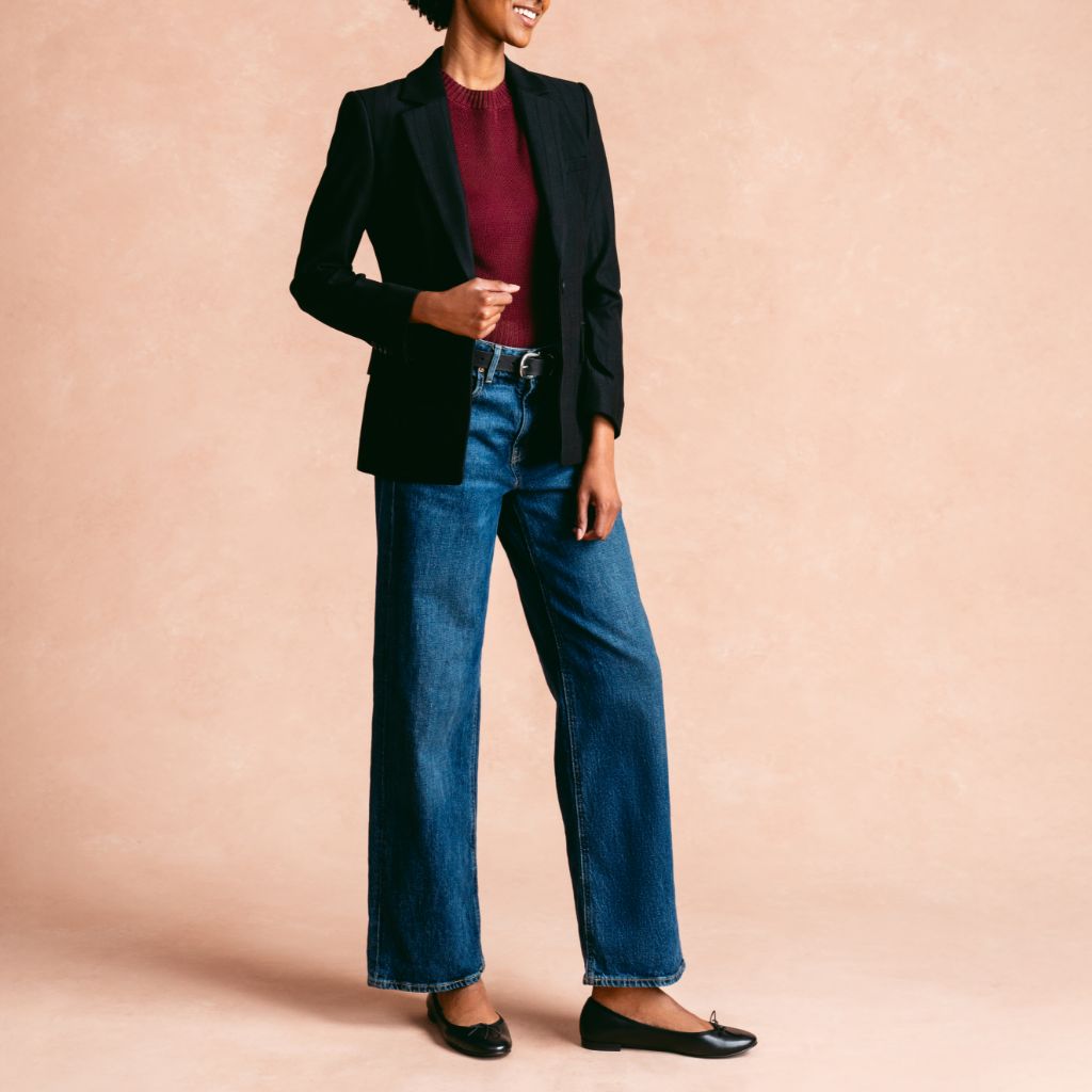 https://cdn.shopify.com/s/files/1/0419/1525/files/1024x1024-Women-TinyDancer-Black-081225-2.jpg?v=1756309109