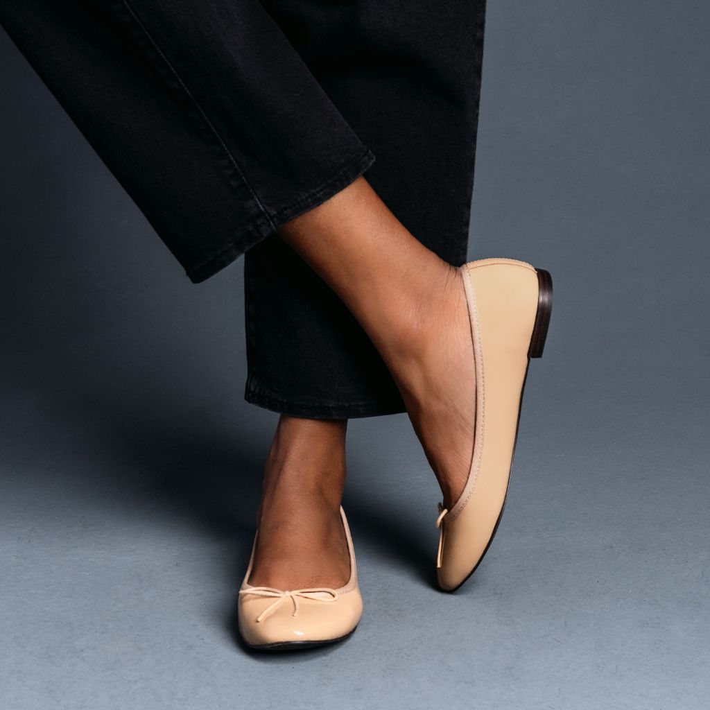https://cdn.shopify.com/s/files/1/0419/1525/files/1024x1024-Women-TinyDancer-BuffPatent-020426-1_6b7d4b84-6fbb-48d4-927b-a63bd15b3791.jpg?v=1773097466