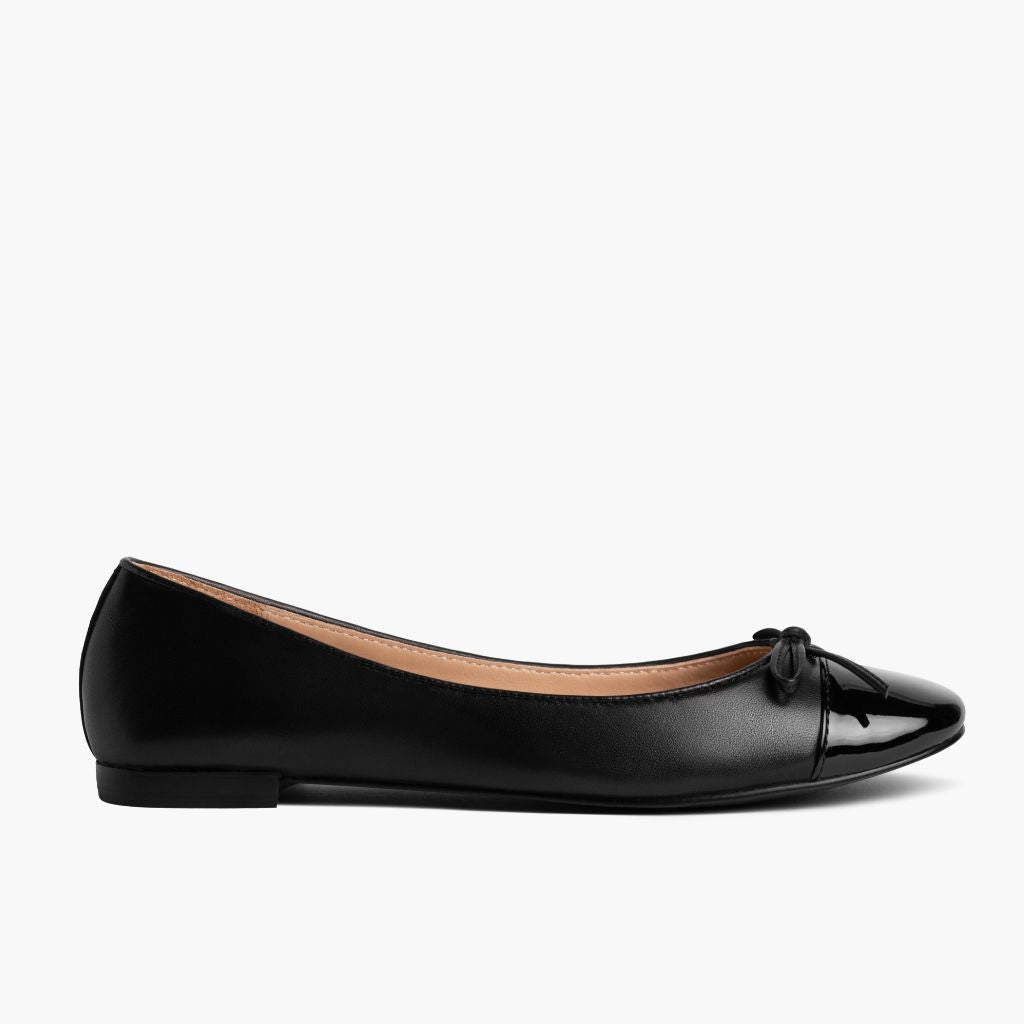 https://cdn.shopify.com/s/files/1/0419/1525/files/1024x1024-Women-TinyDancer-CapToe-Black-121025-Side_172f6d08-52a2-422a-9017-e26fd23a7439.jpg?v=1768244169