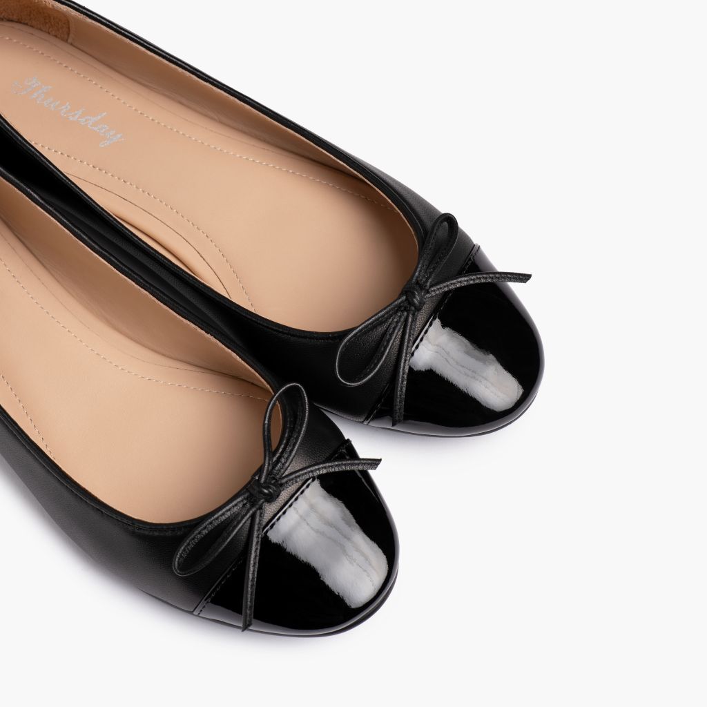 https://cdn.shopify.com/s/files/1/0419/1525/files/1024x1024-Women-TinyDancer-CapToe-Black-121025-ToeDetail_9a182af6-383b-47f7-84bb-c2e1d57c383b.jpg?v=1768244139