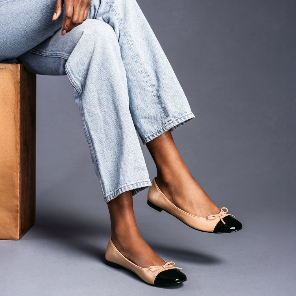 https://cdn.shopify.com/s/files/1/0419/1525/files/1024x1024-Women-TinyDancer-CapToe-Buff-122425-1_17845fdb-70a7-46b5-bdbf-90a1754527af.jpg?v=1768329874