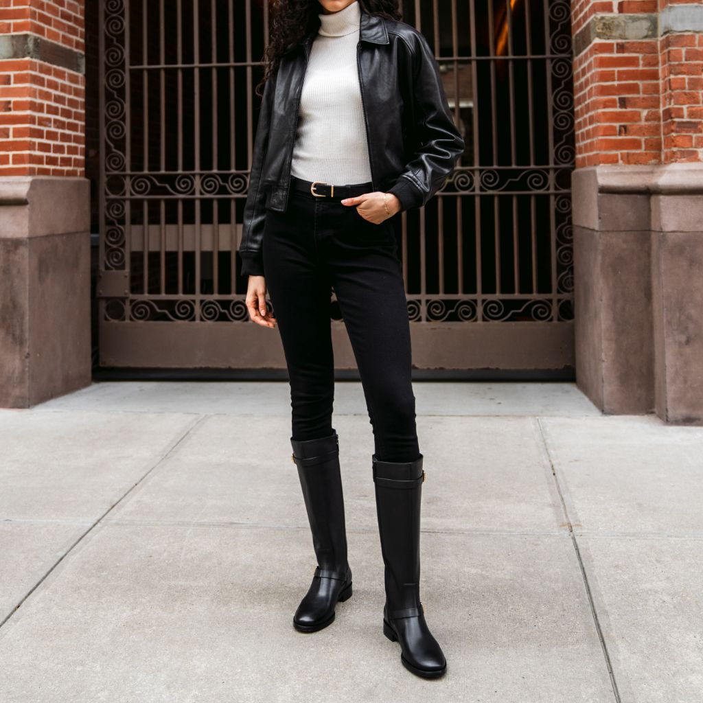 https://cdn.shopify.com/s/files/1/0419/1525/files/1024x1024-Women-Vesper-Black-040126-2.jpg?v=1775509604