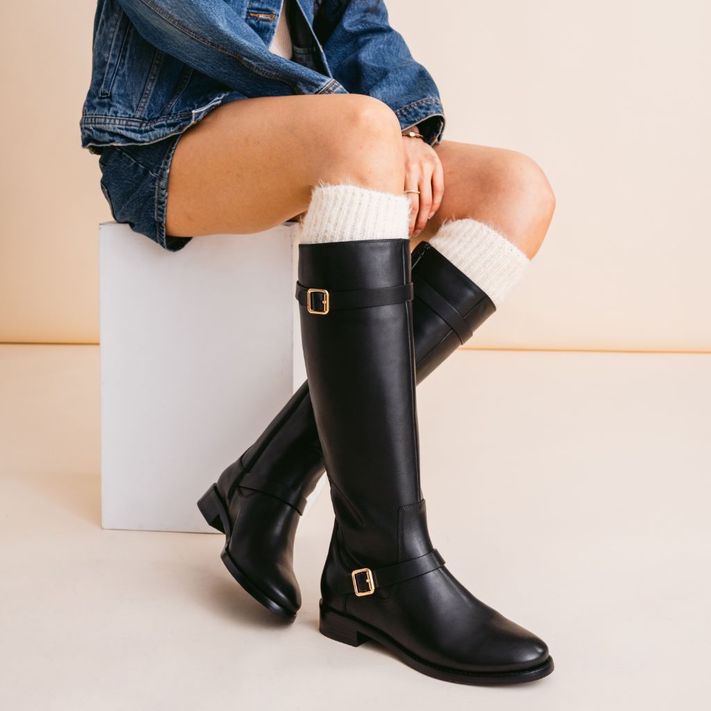 https://cdn.shopify.com/s/files/1/0419/1525/files/1024x1024-Women-Vesper-Black-040126-3.jpg?v=1775509604