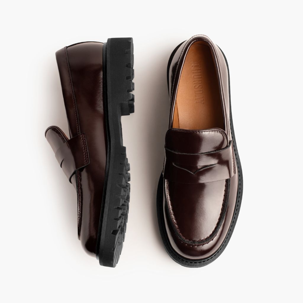 https://cdn.shopify.com/s/files/1/0419/1525/files/1024x1024-Women_s-Penny-Burgundy-122623-Flatlay1.jpg?v=1704752633