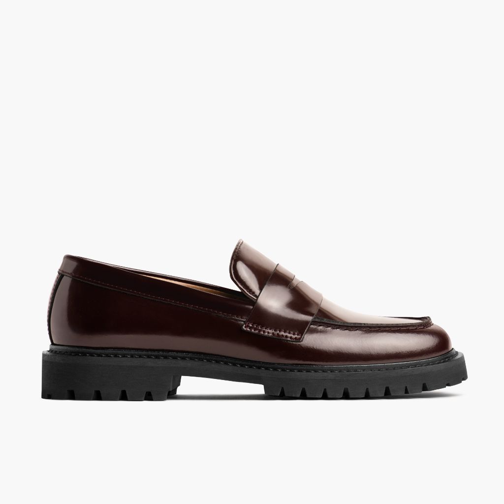 https://cdn.shopify.com/s/files/1/0419/1525/files/1024x1024-Women_s-Penny-Burgundy-122623-Side.jpg?v=1704752633
