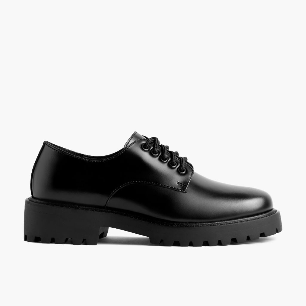 https://cdn.shopify.com/s/files/1/0419/1525/files/1024x1024-Women_s-Renegade-Black-101923-Side.jpg?v=1698092277
