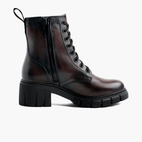 https://cdn.shopify.com/s/files/1/0419/1525/files/1024x1024-Womens-Coda-BlackCherry-101424-SideZip_43034288-5bc1-4a20-a996-d14dc3c5cb18.jpg?v=1729811465