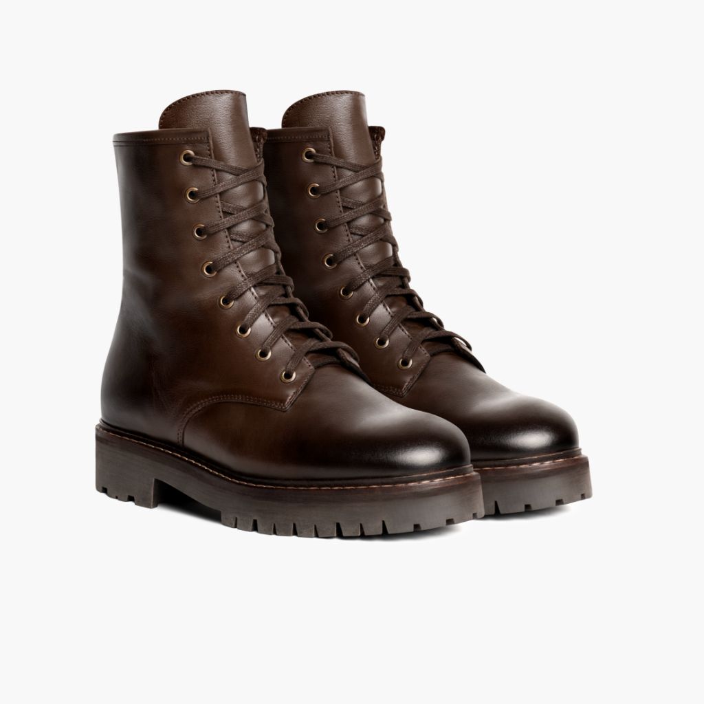 https://cdn.shopify.com/s/files/1/0419/1525/files/1024x1024-Womens-Comabat-Java-013124-3.4_92e56a04-43b3-4a85-871a-12bd4f9be64c.jpg?v=1707339172