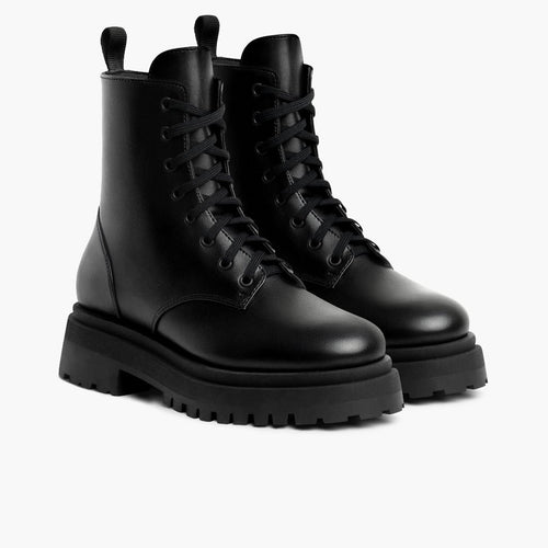 https://cdn.shopify.com/s/files/1/0419/1525/files/1024x1024-Womens-Dolce-Black-070723-3.4.jpg?v=1695064533