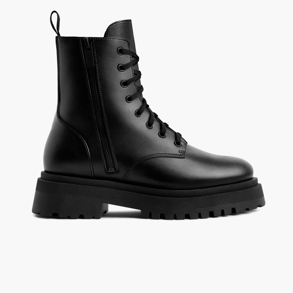 https://cdn.shopify.com/s/files/1/0419/1525/files/1024x1024-Womens-Dolce-Black-070723-SideZip.jpg?v=1695064574