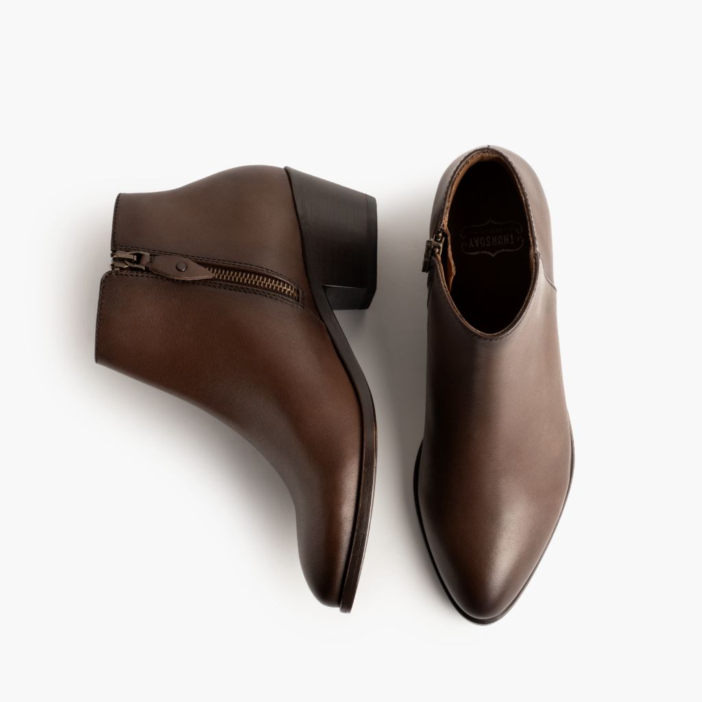 https://cdn.shopify.com/s/files/1/0419/1525/files/1024x1024-Womens-Downtown-Amaretto-112223-Flatlay1.jpg?v=1702512149