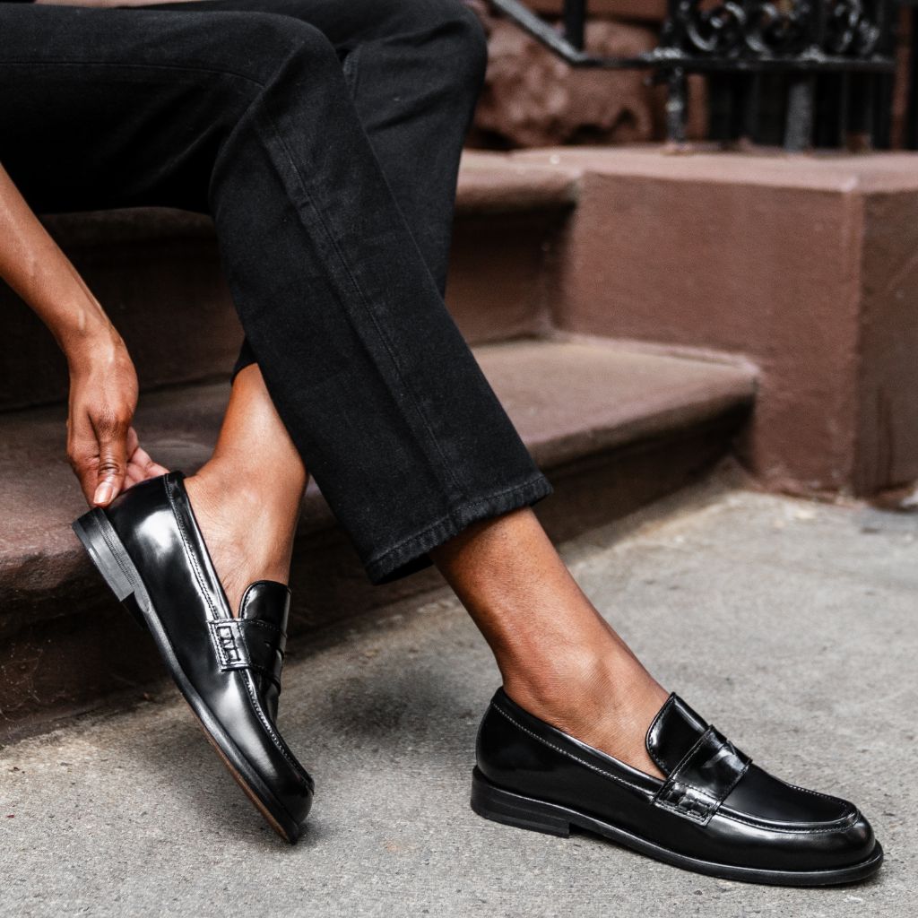 https://cdn.shopify.com/s/files/1/0419/1525/files/1024x1024-Womens-DressPenny-Black-090524-2.jpg?v=1725985693