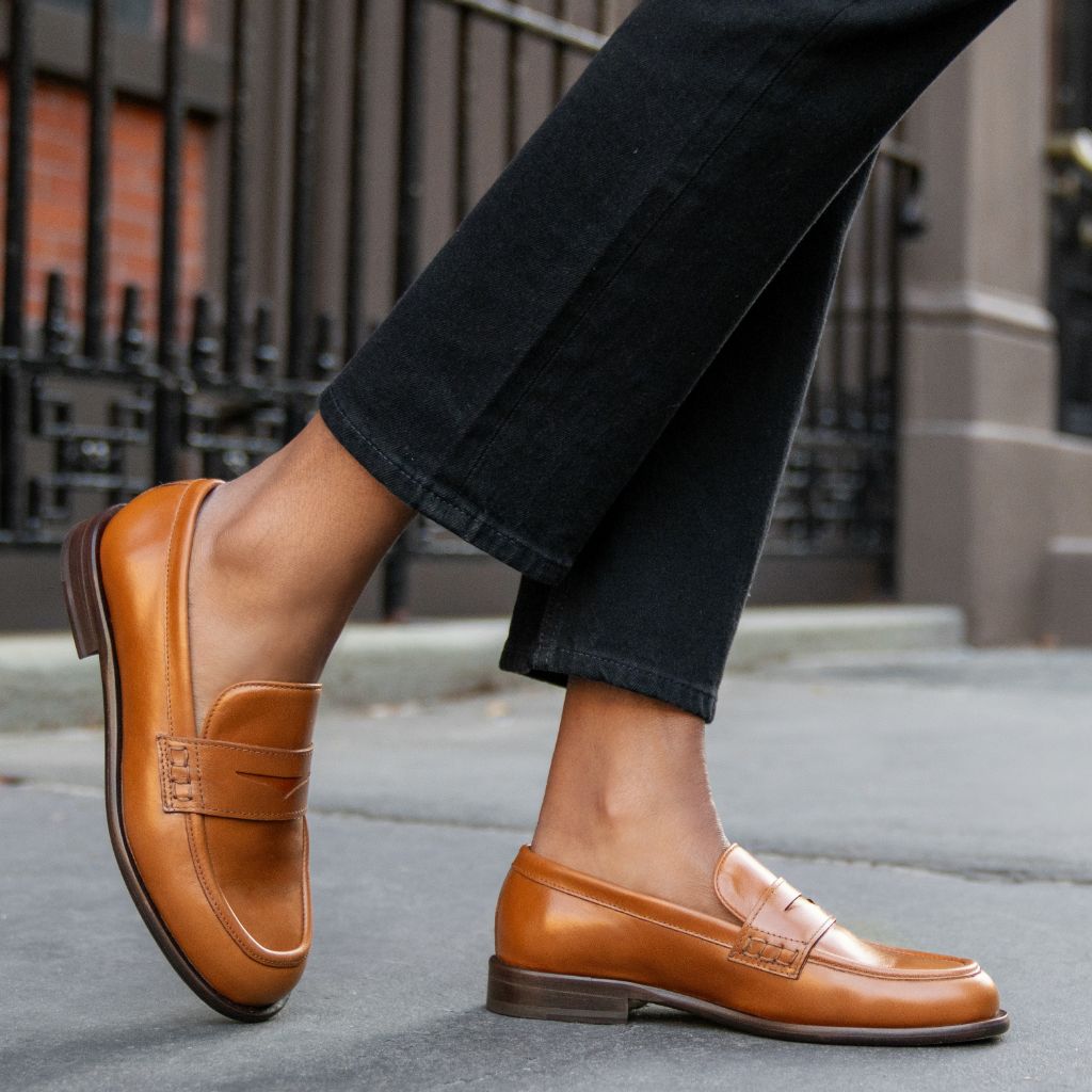 https://cdn.shopify.com/s/files/1/0419/1525/files/1024x1024-Womens-DressPenny-Caramel-121824-1.jpg?v=1735583809